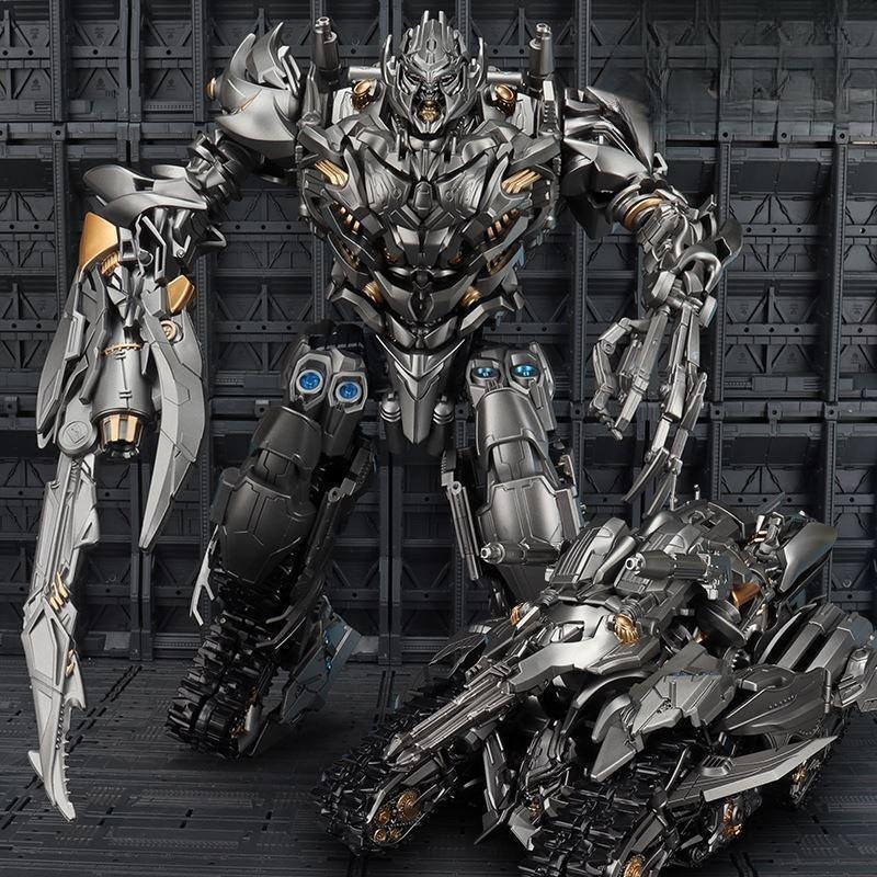 Transformers toys Black Mamba LS-06 Megatron