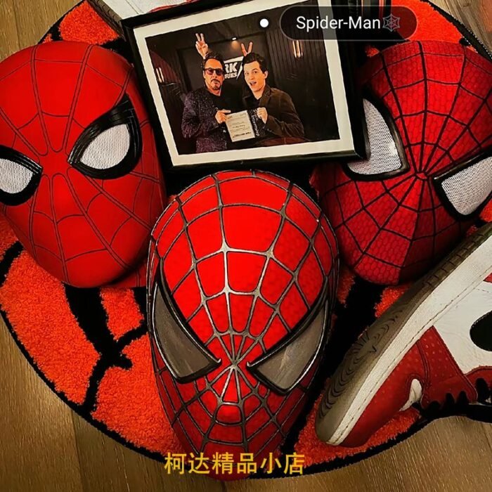Roleplay Spider-Man’s Mask Movable Mechanical Eyes - Image 5
