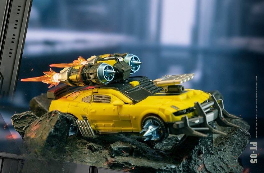 Transformers toys PanguToys PT-05 Fury Bee Bumblebee