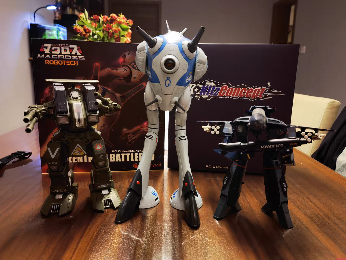 Action Figures KitzConcept Macross ZENTRADI BATTLE POD