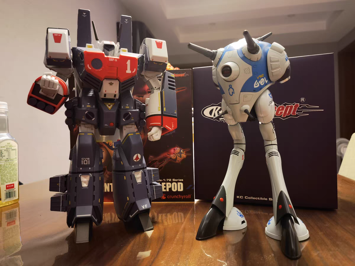 Action Figures KitzConcept Macross ZENTRADI BATTLE POD