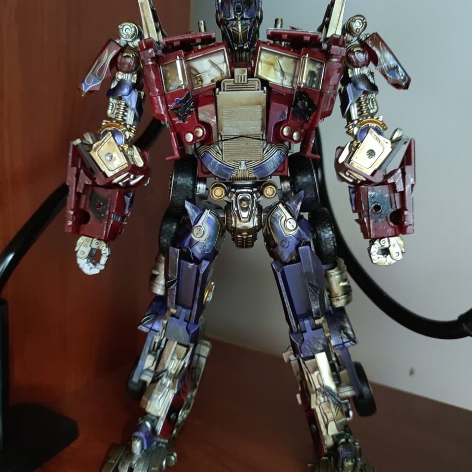 Transformers toys Aoyi Mech H6003-6 Optimus Prime Repainted Battle-Damaged Version