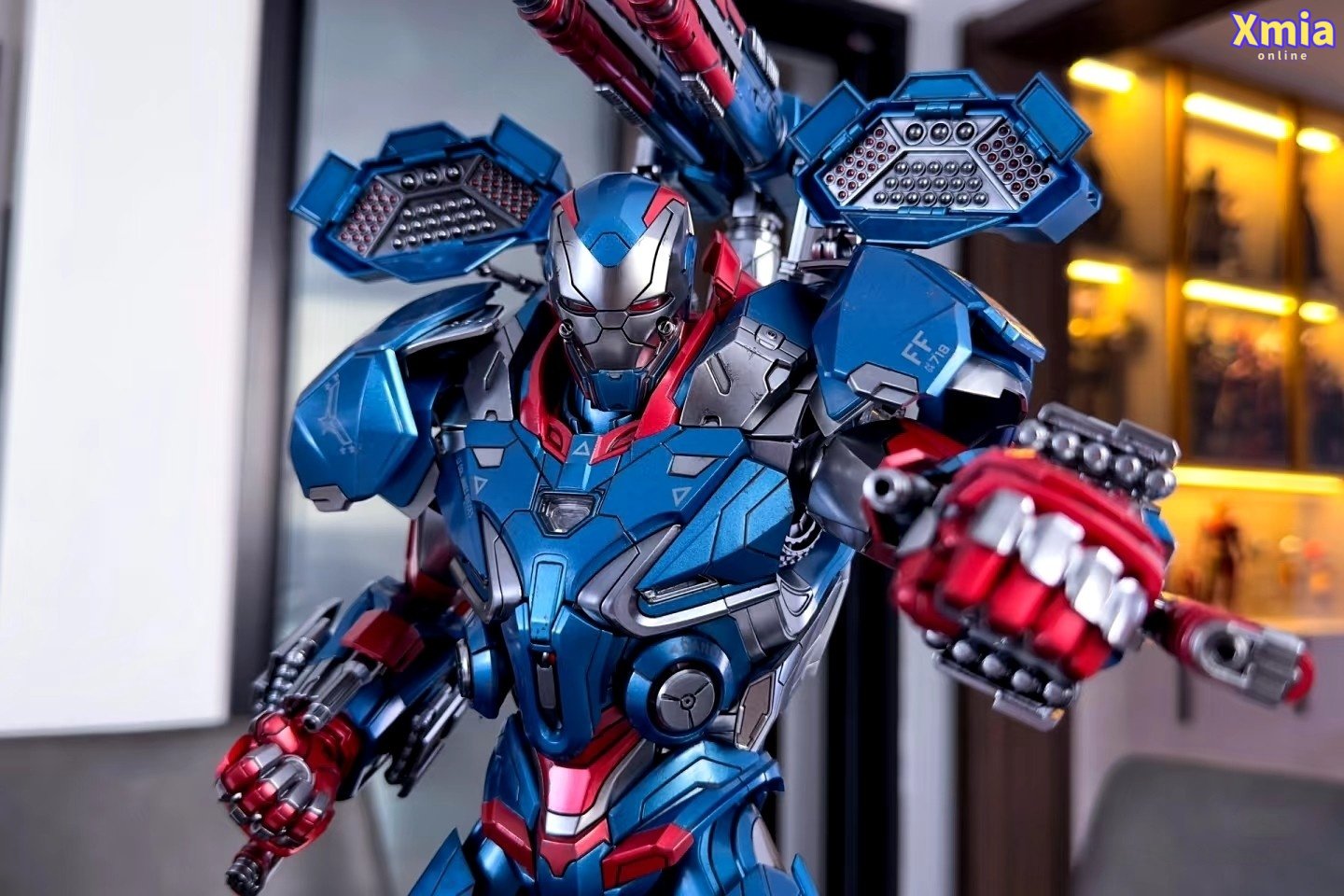 Action Figure Hot Toys HT MMS547D34 1/6 Avengers: Endgame Iron Patriot Iron Man Collectible Figure