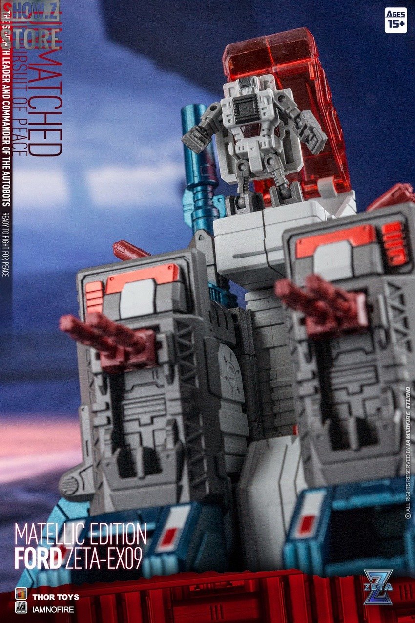 Transformers toy Zeta Toys EX-09 Ford Fortress Maximus Metallic Version