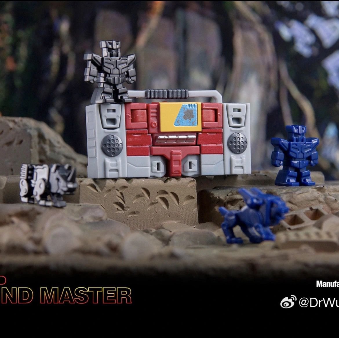 Transformers toy Dr.Wu & Mechanic Studio DW-E02 Monitor Soundwave & DW-E16 Sound Master Blaster Set of 2