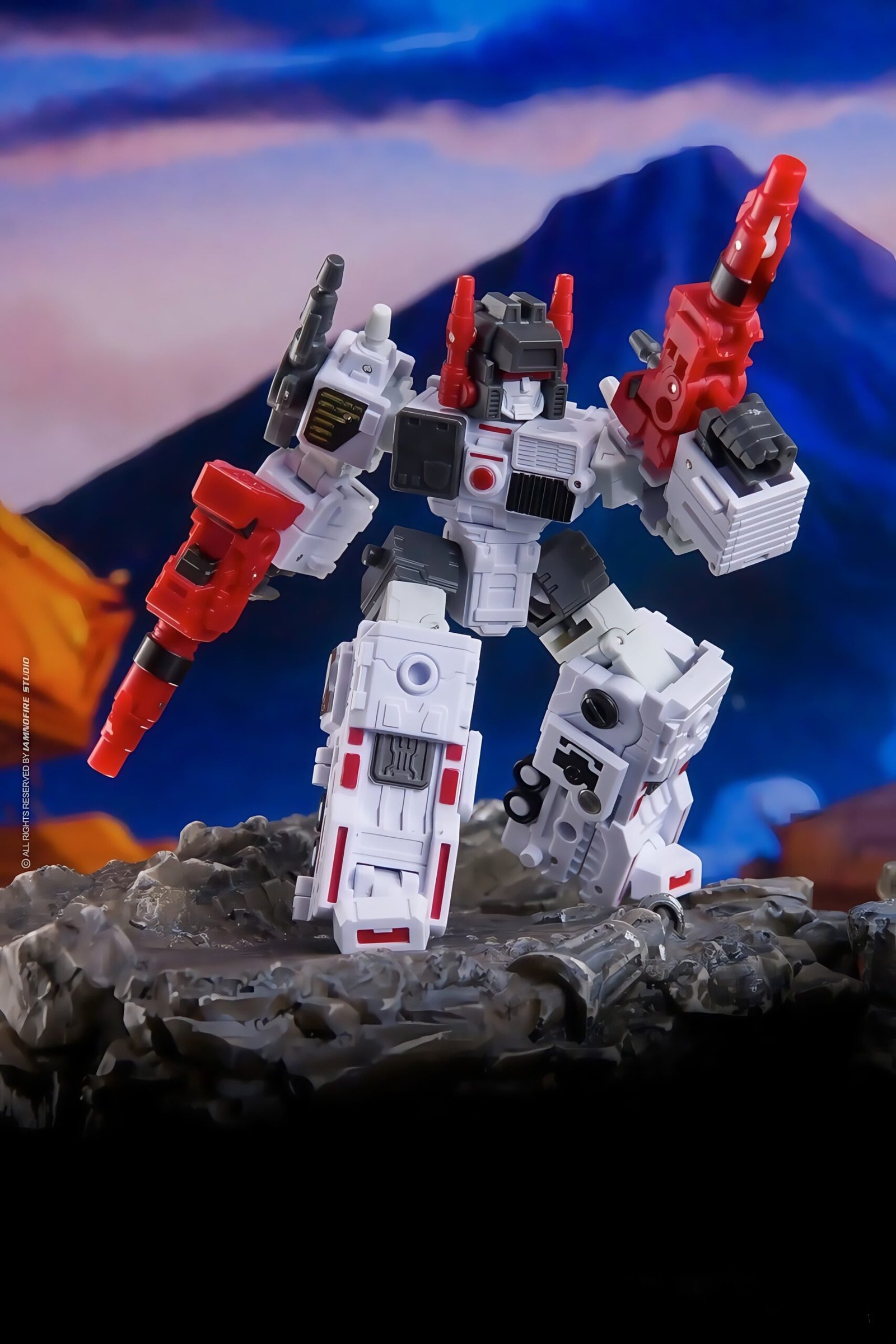 Transformers toy Dr.Wu DW-E54 Iron Fortress Mini Metroplex