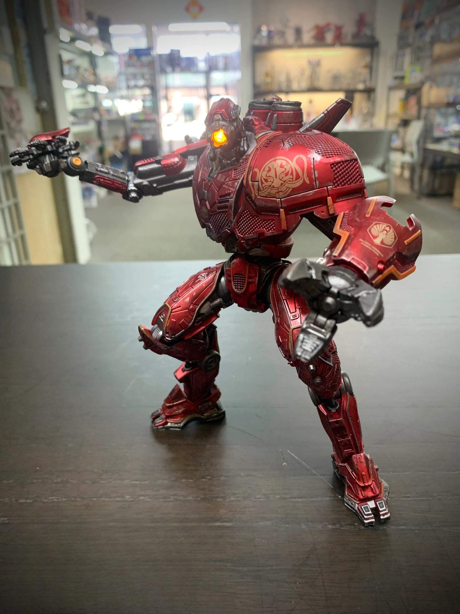 Action Figure LingJiHun Pacific Rim Crimson Typhoon