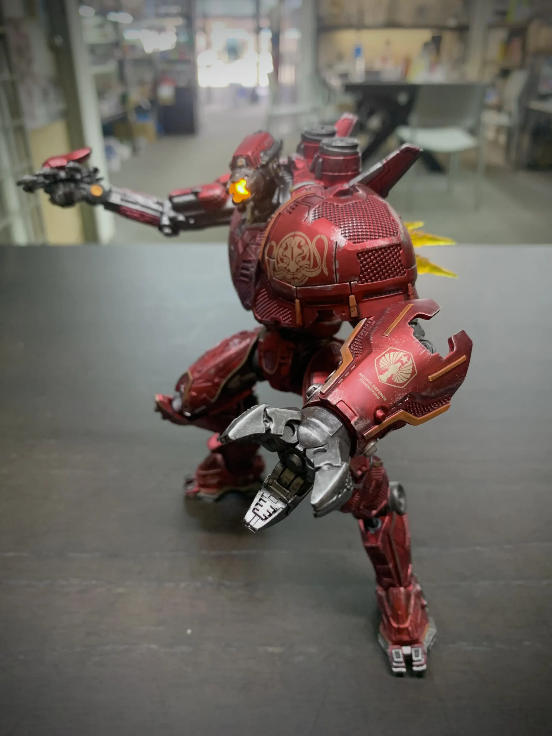 Action Figure LingJiHun Pacific Rim Crimson Typhoon