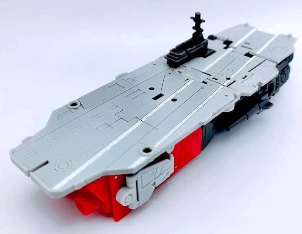 Transformers Toy Review: "Mechanic Toys' Small-Scale Onslaught – When Was the Last Time This Character Got a Toy?"