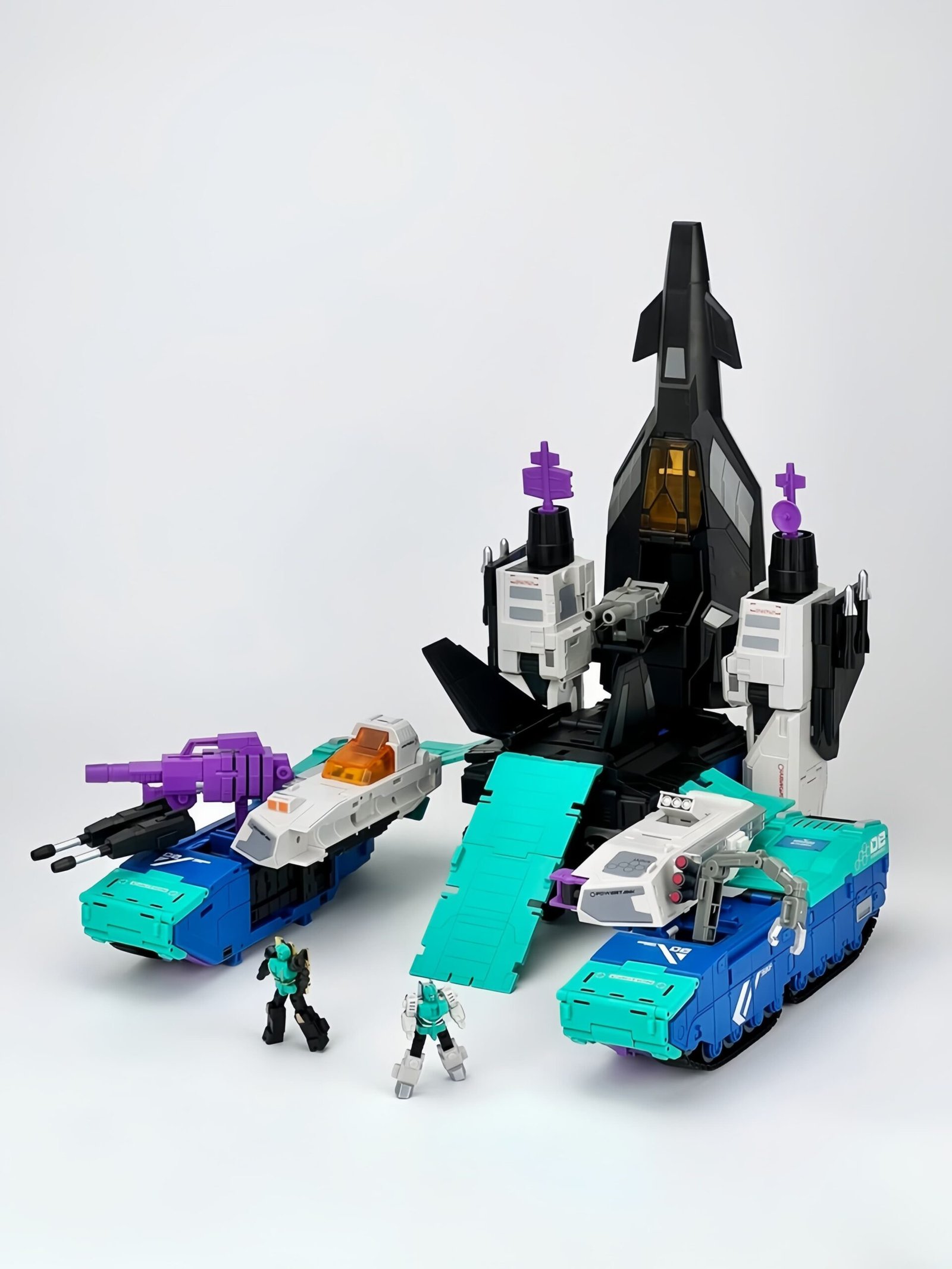 Transformers toy FansHobby MB-08A Master Series Double Evil A Overload