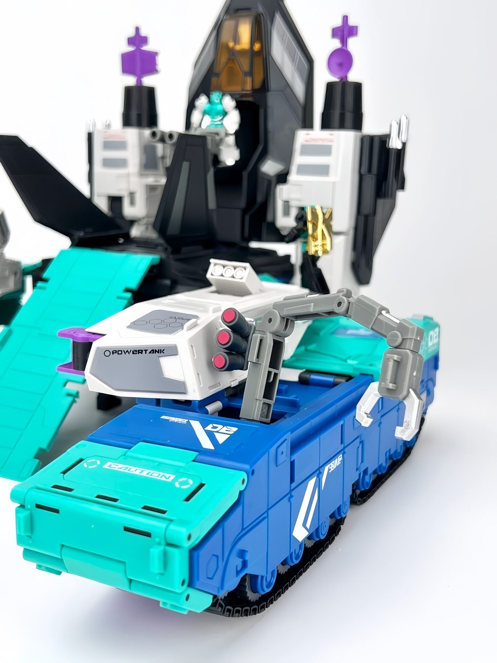 Transformers toy FansHobby MB-08A Master Series Double Evil A Overload