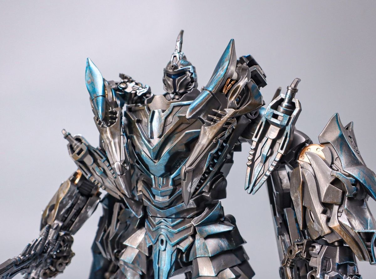 BW TW-1104 Studio Series Transformers Strafe