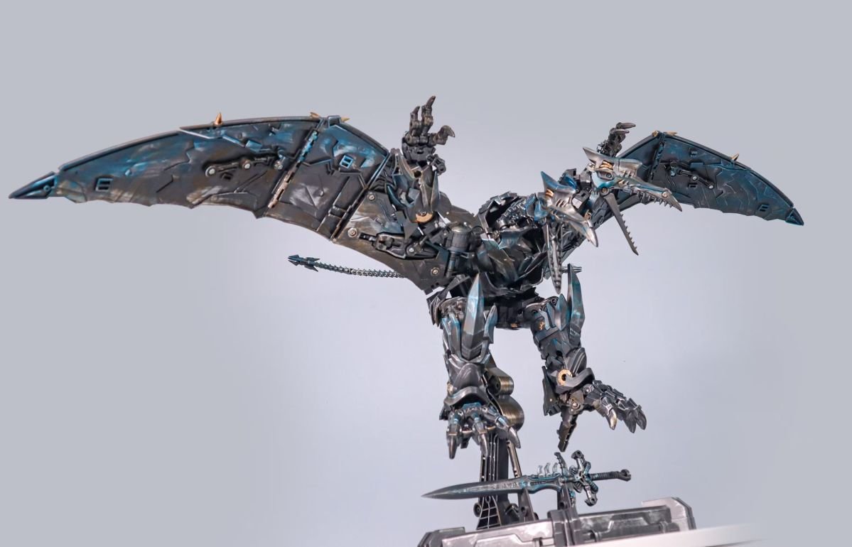 BW TW-1104 Studio Series Transformers Strafe