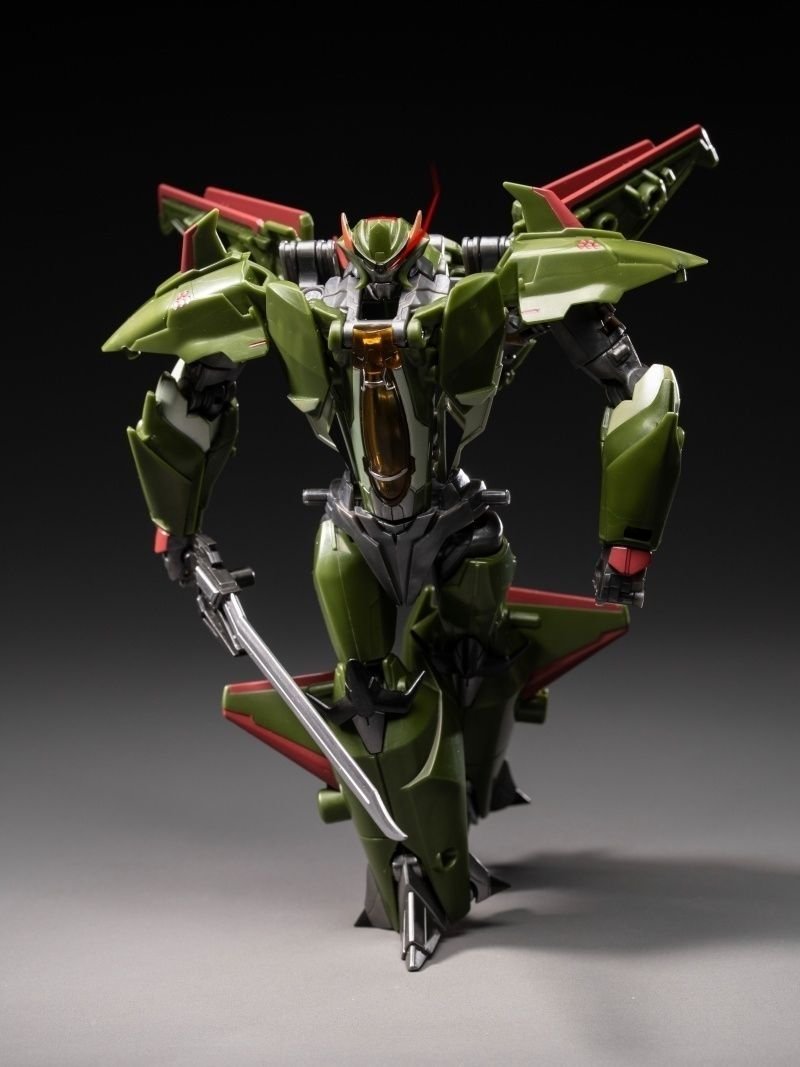 APC Toys Transformers Prime APC Skyquake Modified Version